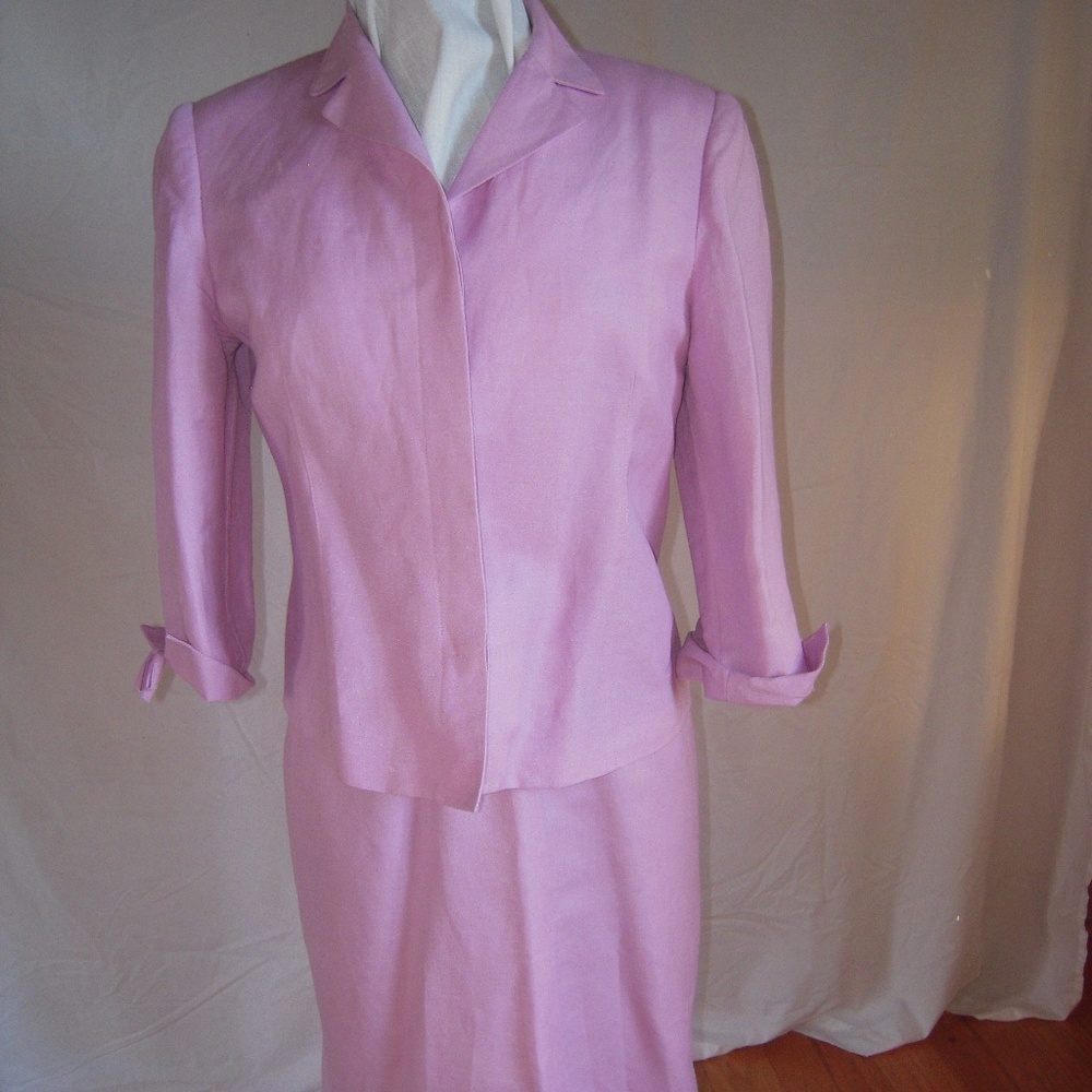 Kasper tailored pink jacket w/3/4 sleeves & skirt